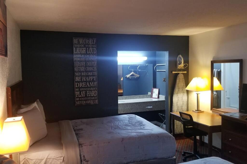 Hotel 2 Queen Beds Hotel Room 128 Booking 斯蒂尔沃特 外观 照片